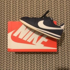 Men’s Nike Cortez Basic Nylon Sneakers.